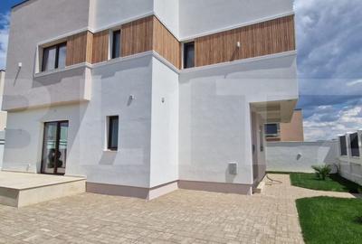 Casă cu 4 camere în Cârcea