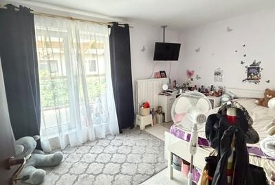 Casă cu 6 camere cu Teren 540 Mp în Central