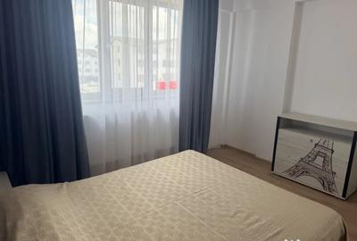 Apartament cu 3 camere semidecomandat în Central - 2