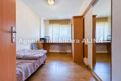 Apartament cu 4 camere decomandat în Decebal - 20