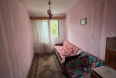 Apartament cu 3 camere în Aurel Vlaicu