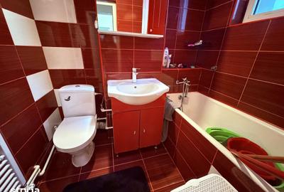 Apartament cu 2 camere decomandat în Micro 4 - 6