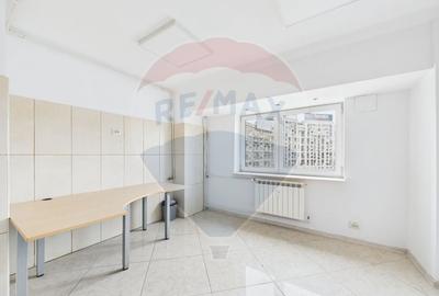 Apartament cu 3 camere decomandat în P-ța Alba Iulia - 15