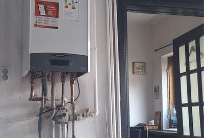 Casă cu 4 camere în Rucăr