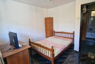 Cantemir - Tineretului 2 camere etaj 4 decomandat, imbunatatit, stradal Cantemir - Tineretului 2 camere etaj 4 decomandat, imbunatatit, stradal - 2