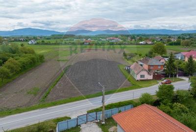 Teren Construcții intravilan de 5700 mp, în Podu Oltului - 3
