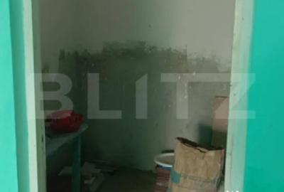 Casă cu 3 camere cu Teren 1900 Mp în Central - 2