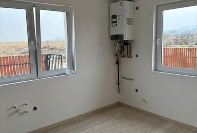 Casă cu 4 camere cu Teren 402 Mp în Central - 5