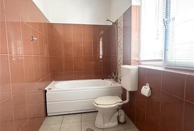 Spațiu comercial, de 185 mp, în Central - 13