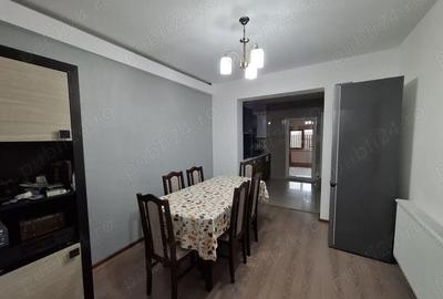 Str. Victoriei (tronson Marul de Aur Valea Borcutului)-ap. 2 camere, cu gradina, in bloc tip vila - 1