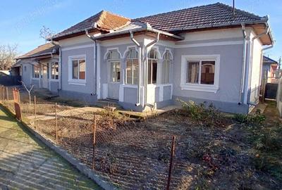 Casă cu 4 camere în Mârzănești - 8