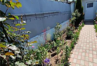 VILA, P 1, Caramida si Boltari, zona Centru - 5