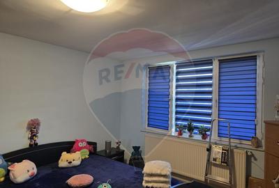 Casa / Vila cu 4 camere de vanzare - 18