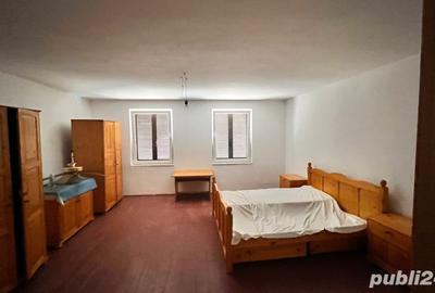 Casă cu 4 camere cu Teren 1177 Mp în Cisnădioara - 3