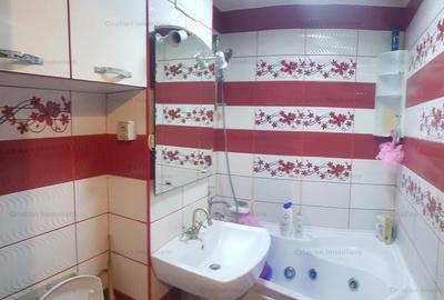 Apartament cu 3 camere decomandat în Viziru 3 - 7