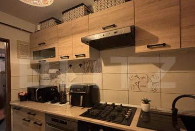 Apartament cu 3 camere semidecomandat, mobilat în Baza 3 - 2