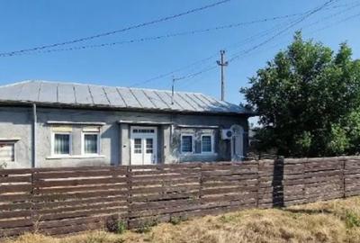 Casă cu 2 camere cu Teren 816 Mp în Curcani - 2