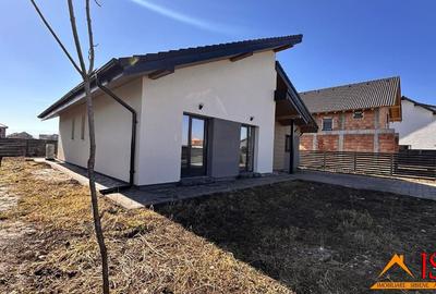 Casă individuală cu 3 camere cu Canalizare în Șura Mică - 4