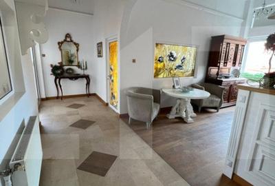Spațiu comercial, de 150 mp, în Central - 6