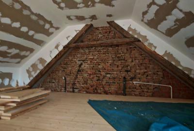 Casă individuală cu 12 camere cu Canalizare în Vulcan - 16