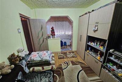 Apartament cu 2 camere nedecomandat, mobilat în Micro I - 14