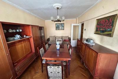 Apartament cu 3 camere decomandat în Cetate - 6