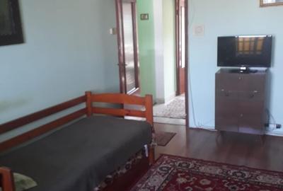 Vand apartament cu 2 camere cf. 1, decomandat, etaj 4/4, zoan Bld.  Panduurilor - 5