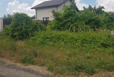 Teren de 700 mp, în Central - 1