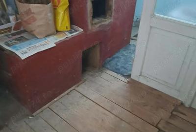 Casă cu 4 camere cu Teren 1350 Mp în Rovina (Brănișca) - 3