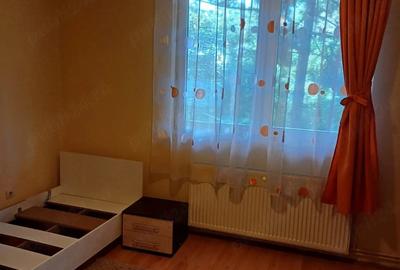 Apartament cu 2 camere decomandat în Cornișa - 2
