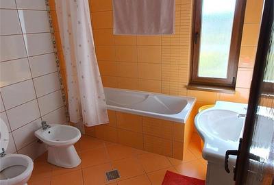 Casă cu 4 camere cu Teren 1000 Mp în Tâncăbești - 2