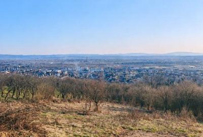 Teren de 734 mp, în Valea Borcutului