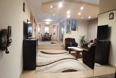 Casă cu 4 camere cu Teren 1000 Mp în Central - 6