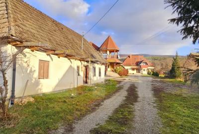 Casă cu 16 camere cu Canalizare în Central - 3