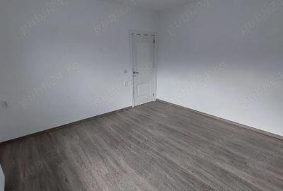 Casă cu Teren 2210 Mp în Săcel - 5