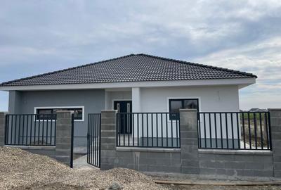 Casă cu 3 camere în Săcălaz - 2