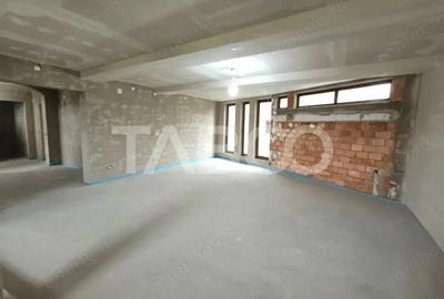 Casă cu 5 camere cu Canalizare în Tineretului - 3