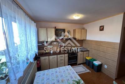 Casa duplex 100 mp utili, la intrare Sura Mare teren 1500 mp teren - 5