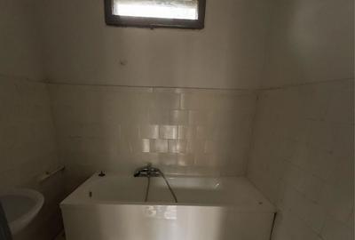 Casă cu 4 camere în Central - 3