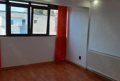 Vanzare Apartament cu 3 camere cf.2, semid., etajul 4, Zona Hipodrom aproape de Piata Microhala. - 4