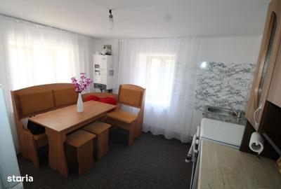 Casă cu 4 camere în Rătez - 5