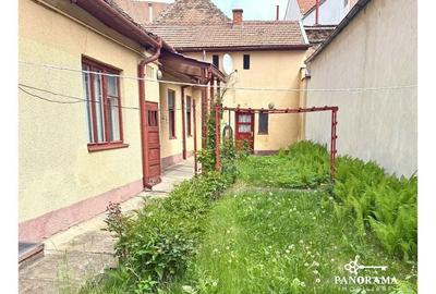 Proprietate unică în zona centrală-Medias - 11