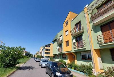 Apartament cu 2 camere decomandat în Carpați 2 - 1