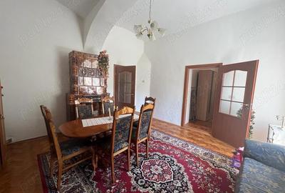 Apartament cu 3 camere semidecomandat în Boul Roșu - 9