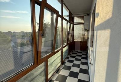 Apartament cu 3 camere, decomandat, 70 mp, etaj 2 - 9