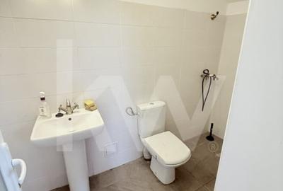 Spatiu comercial de inchiriat - zona centrala - 5