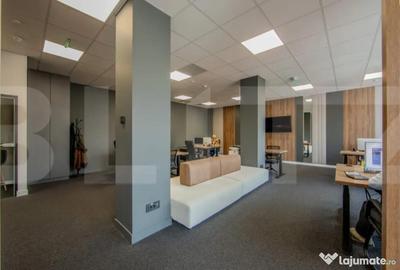 Spațiu comercial, de 130 mp, în P-ța Victoriei - 3