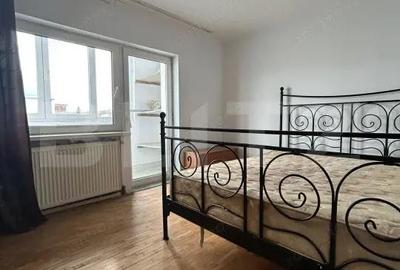 Apartament cu 3 camere decomandat în Central - 3