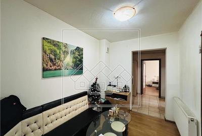 Apartament cu 3 camere decomandat în Aeroport - 10