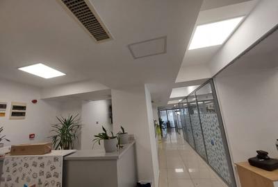 Centru - Bd. Mamaia , spatiu IDEAL BIROURI in cladire reprezentativa , 440 mp. - 3